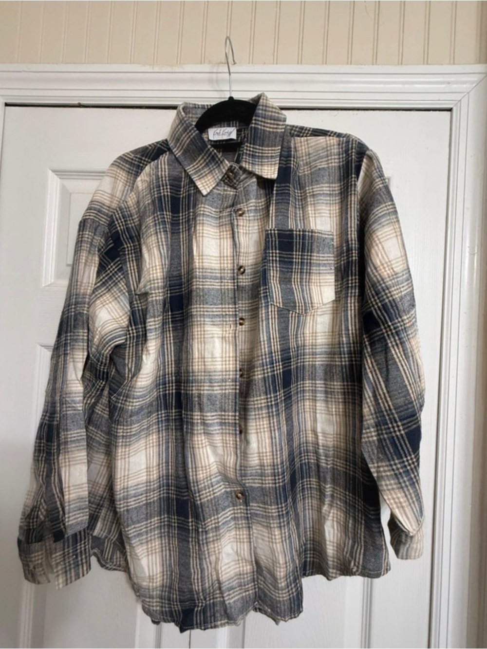 Relaxed Plaid Button-Down Shirt - Navy & Cream